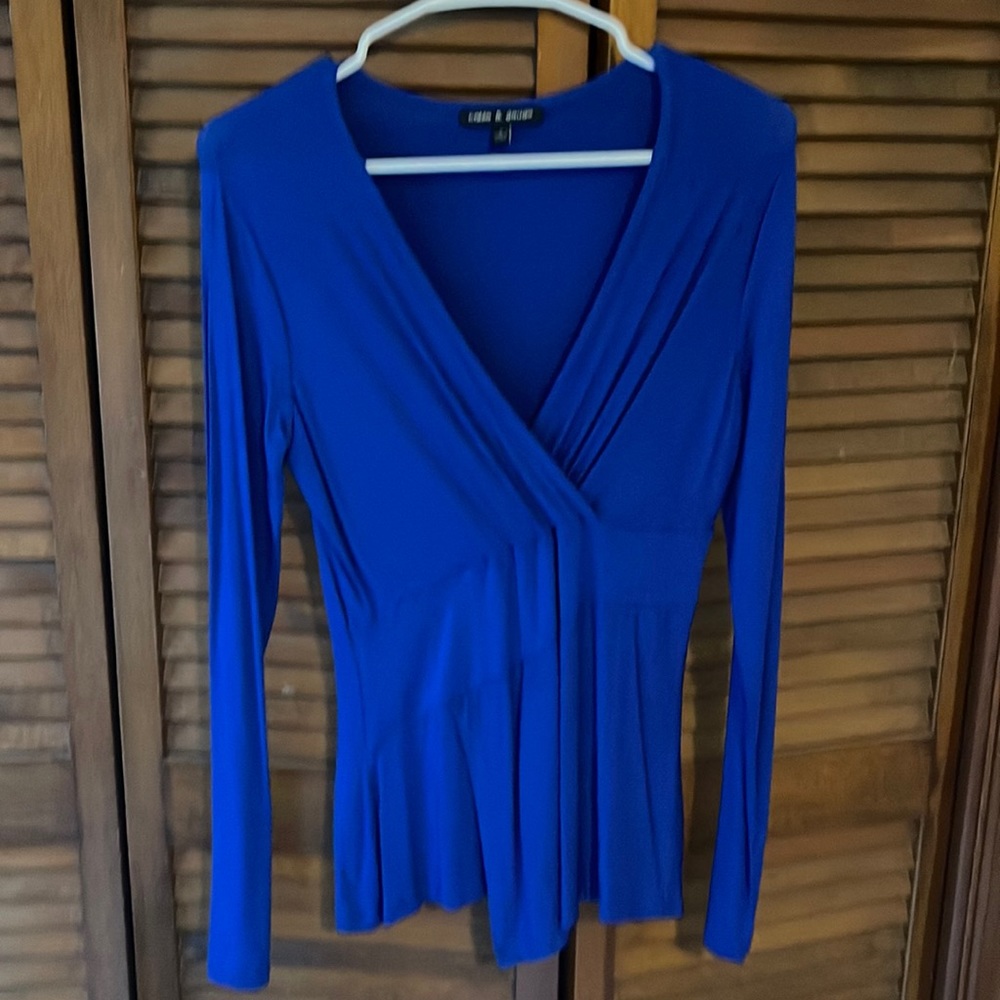 LS V-neck Shirt